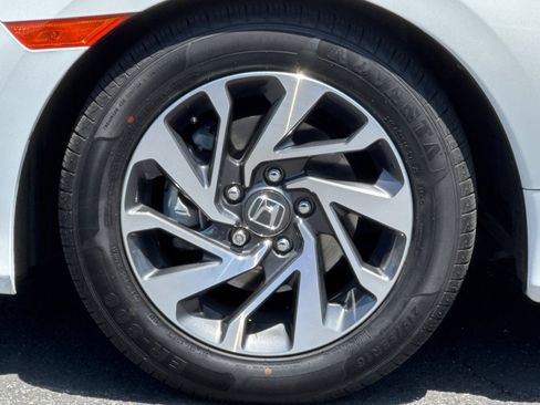 Used 2018 Honda Civic EX image 42