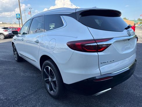 Used 2020 Buick Enclave Essence w/ Sport Touring Edition FWD image 5