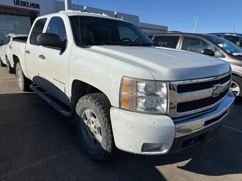 Used 2011 Chevrolet Silverado 1500 LT w/ All-Star Edition image 13