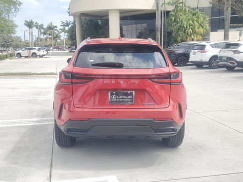 Certified 2024 Lexus NX 250 FWD w/ Towing Package (2000 Lbs) image 9