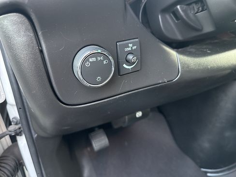 Used 2021 Chevrolet Express 2500 w/ Driver Convenience Package RWD image 26