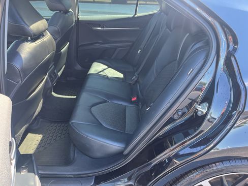 Used 2020 Toyota Camry XSE w/ Navigation Package FWD image 32