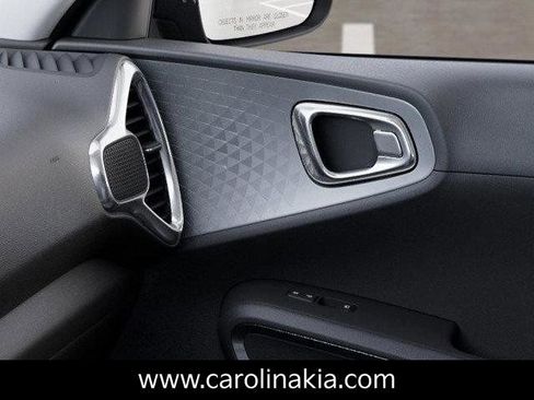 New 2025 Kia Soul LX image 25