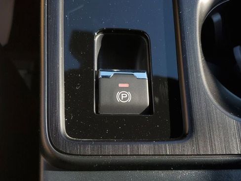 New 2026 Subaru Outback Premium image 33