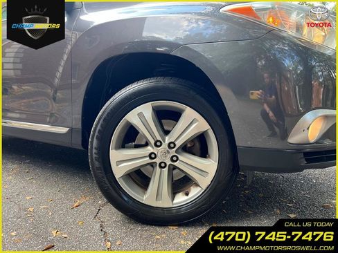 Used 2013 Toyota Highlander Limited image 7