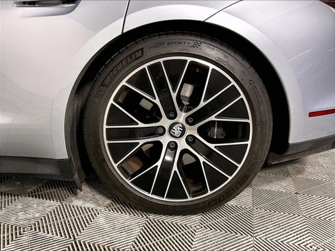 Used 2023 Porsche Taycan RWD image 27