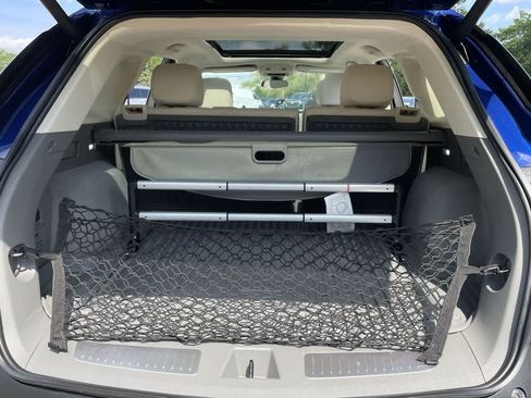 Certified 2024 Cadillac XT5 Premium Luxury w/ LPO, Floor Liner Package AWD/4WD image 17