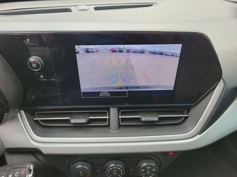 Used 2024 Chevrolet Trax RS w/ Driver Confidence Package image 16