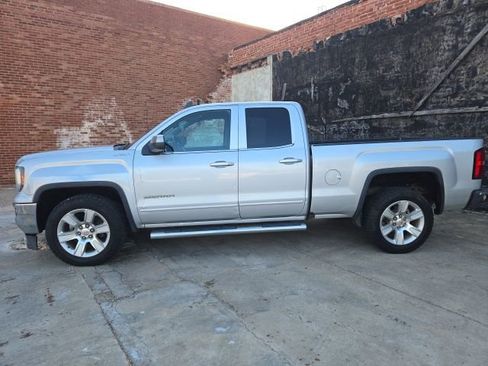 Used 2016 GMC Sierra 1500 SLE w/ SLE Value Package image 4
