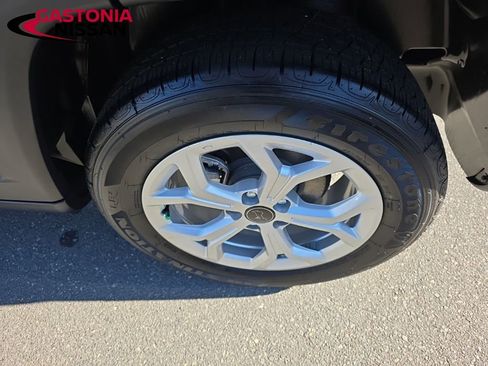 Used 2025 Jeep Compass Sport image 15