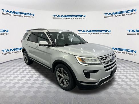 Used 2018 Ford Explorer Limited FWD image 7