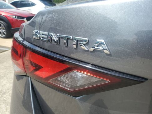Used 2025 Nissan Sentra SV FWD image 10