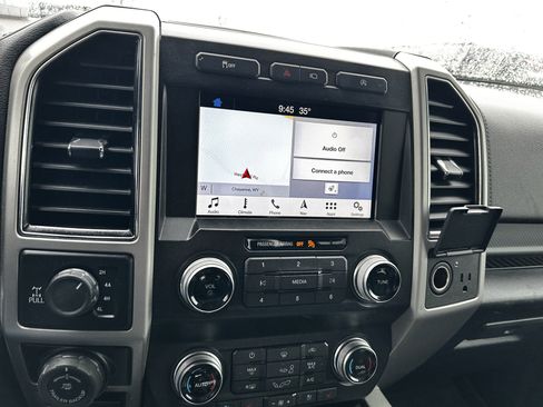 Certified 2019 Ford F150 Lariat w/ Equipment Group 502A Luxury AWD/4WD image 15