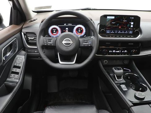 Used 2023 Nissan Rogue Platinum w/ Platinum Premium Package image 14