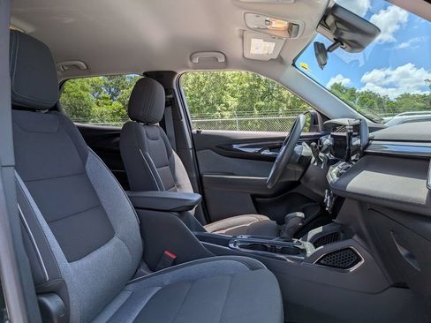 Used 2024 Chevrolet TrailBlazer LT w/ Driver Confidence Package FWD image 29