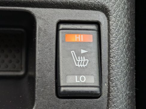 Used 2021 Nissan Rogue Sport SV image 26