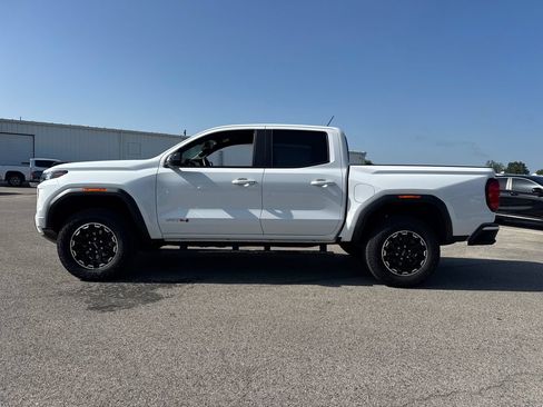Used 2026 GMC Canyon AT4 w/ AT4 Premium Package AWD/4WD image 3