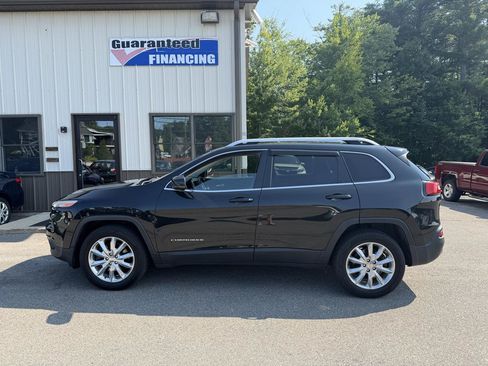 Used 2015 Jeep Cherokee Limited AWD/4WD image 7