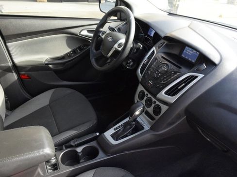 Used 2014 Ford Focus SE image 31
