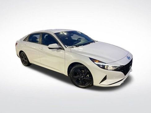 Used 2021 Hyundai Elantra SEL w/ Convenience Package image 41