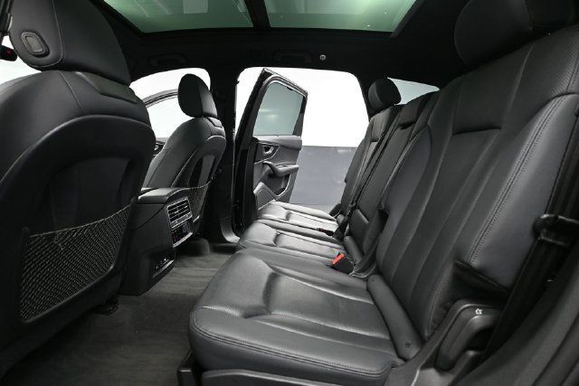 Used 2022 Audi Q7 3.0T Premium Plus AWD/4WD image 33