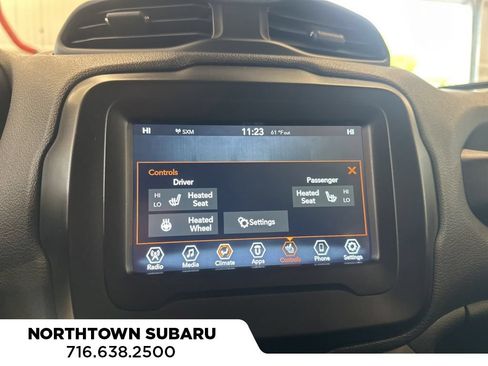 Used 2020 Jeep Renegade Altitude AWD/4WD image 13
