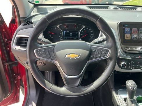 Used 2018 Chevrolet Equinox Premier FWD image 19