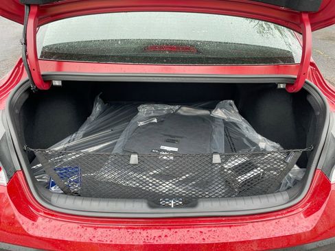 Used 2025 Hyundai Elantra Sport image 48