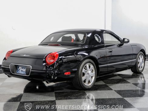 Used 2002 Ford Thunderbird image 28
