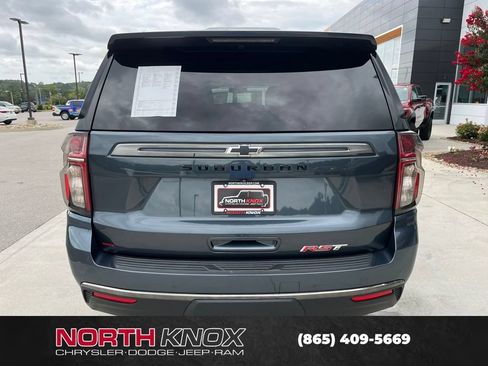 Used 2021 Chevrolet Suburban RST w/ Luxury Package AWD/4WD image 18