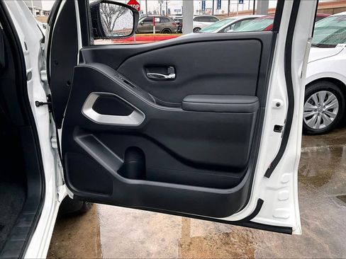 Certified 2023 Nissan Frontier SV w/ Tow Package image 21