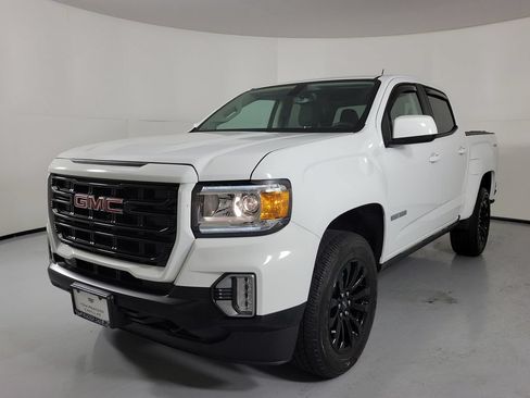 Used 2022 GMC Canyon Elevation w/ Elevation Premium Package AWD/4WD image 2