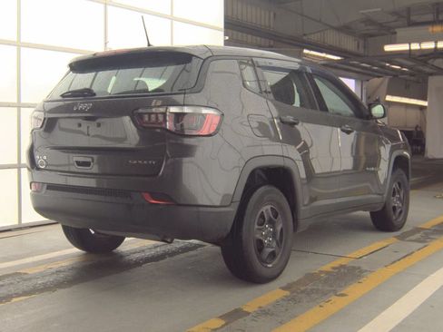 Used 2020 Jeep Compass Sport AWD/4WD image 4