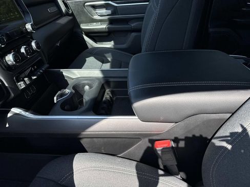 Used 2022 RAM 1500 Big Horn AWD/4WD image 13
