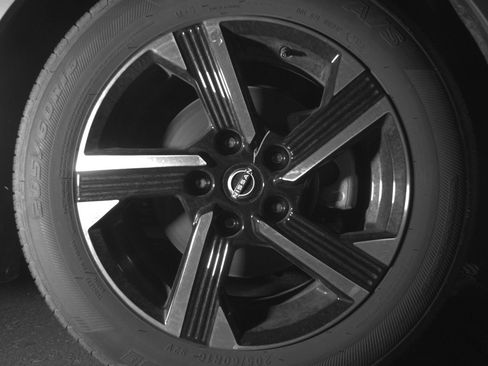 Used 2025 Nissan Sentra SV image 13