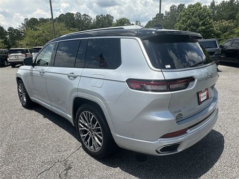 Used 2024 Jeep Grand Cherokee L Summit image 3