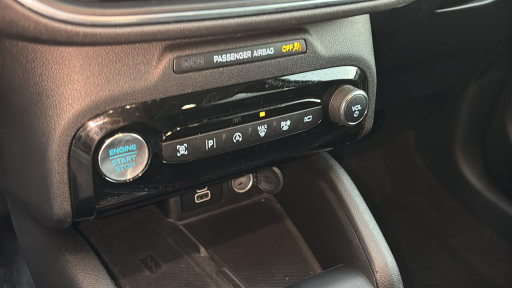 Used 2024 Ford Escape Platinum AWD/4WD image 23