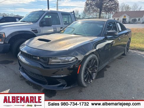 Used 2020 Dodge Charger Scat Pack image 1
