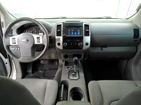 Used 2021 Nissan Frontier S image 3