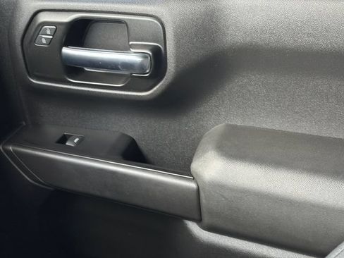 Used 2019 Chevrolet Silverado 1500 Custom Trail Boss w/ Custom Convenience Package AWD/4WD image 31
