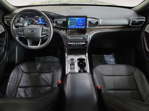 Used 2020 Ford Explorer Limited RWD image 10