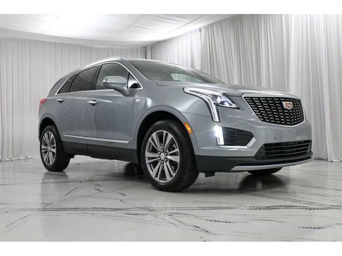 Certified 2024 Cadillac XT5 Premium Luxury image 2