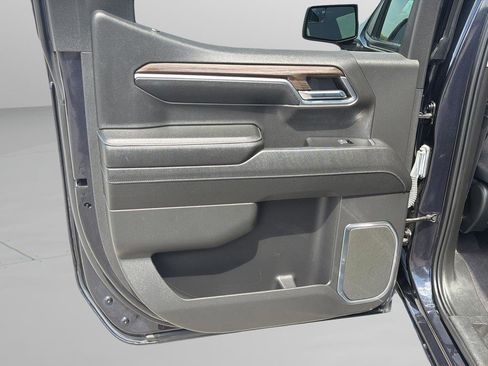 Used 2023 Chevrolet Silverado 1500 LT AWD/4WD image 15