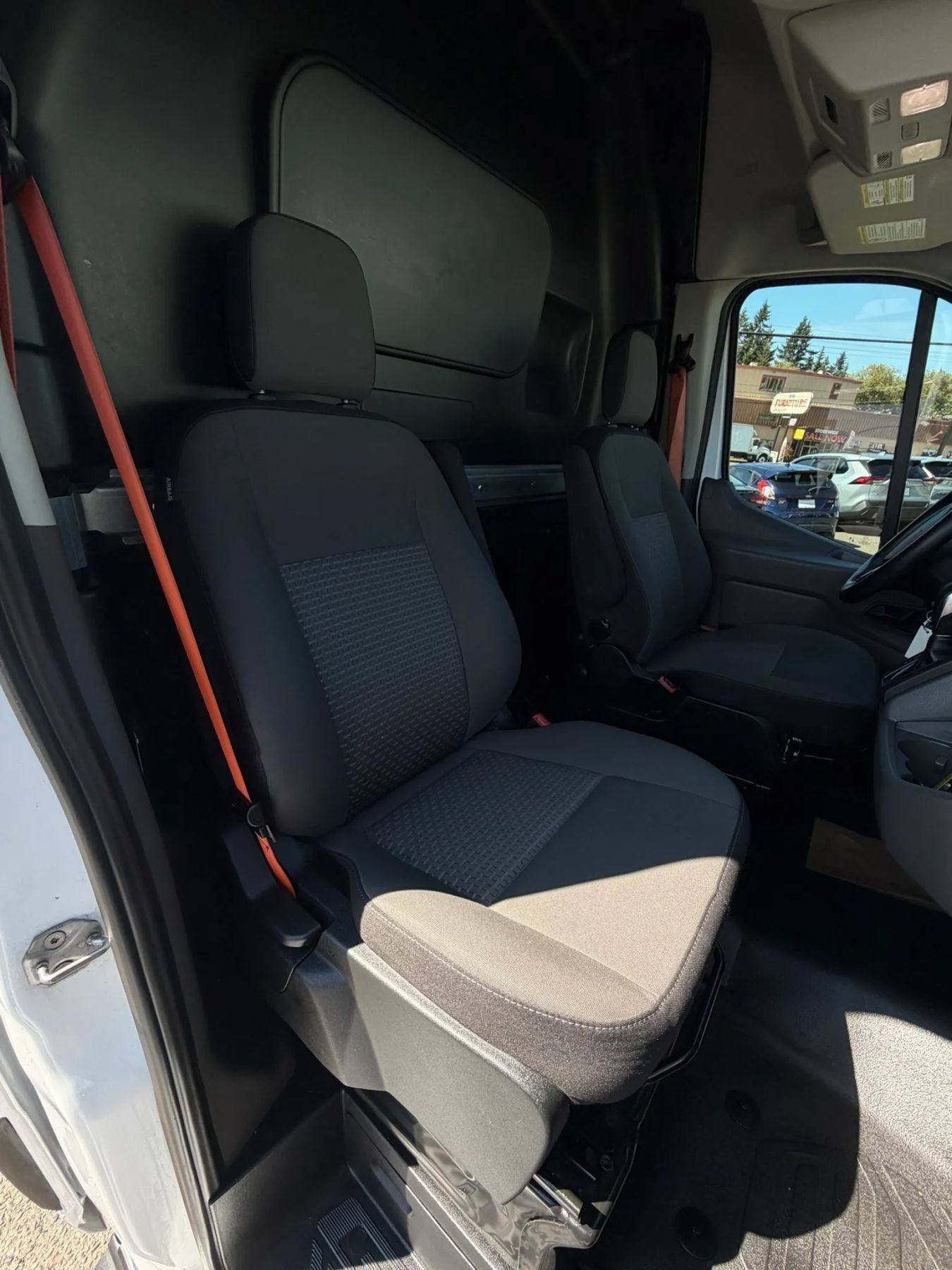 Used 2024 Ford Transit 250 148 High Roof Extended w/ Load Area Protection Package RWD image 26