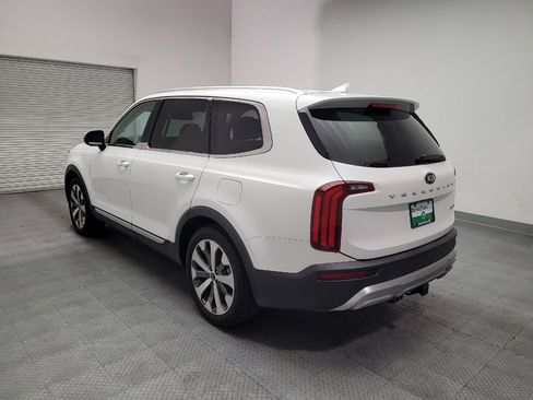 Used 2021 Kia Telluride EX w/ EX Premium Package FWD image 5