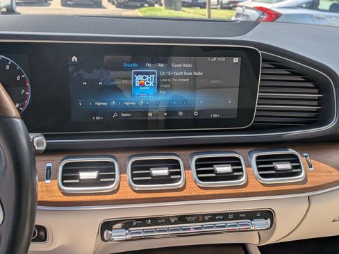 Certified 2023 Mercedes-Benz GLE 350 4MATIC image 20