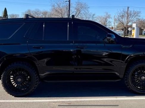 Used 2025 GMC Yukon Denali image 4