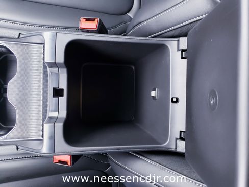 New 2025 Jeep Grand Cherokee Limited image 28