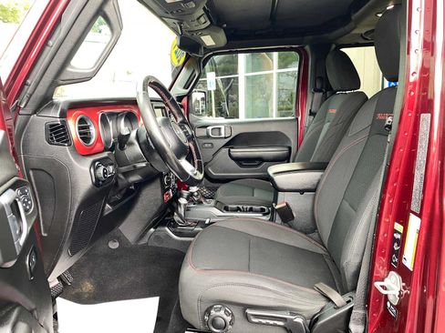 Used 2021 Jeep Gladiator Rubicon w/ Trailer Tow Package AWD/4WD image 9