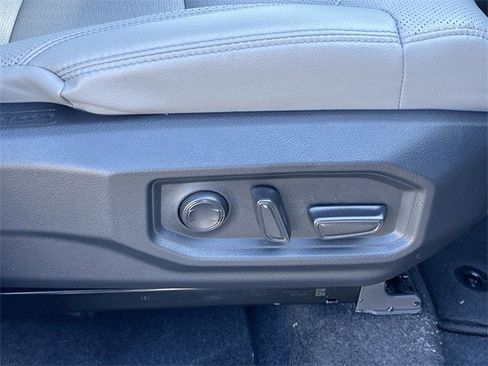 Used 2024 Toyota Tundra Limited image 30